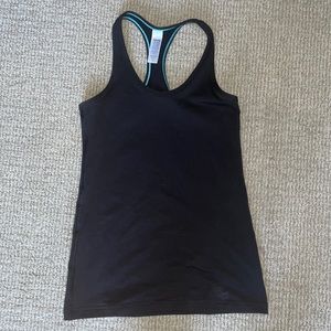 ivivva black tank